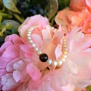 Tiger Eye and Pearl Bracelet